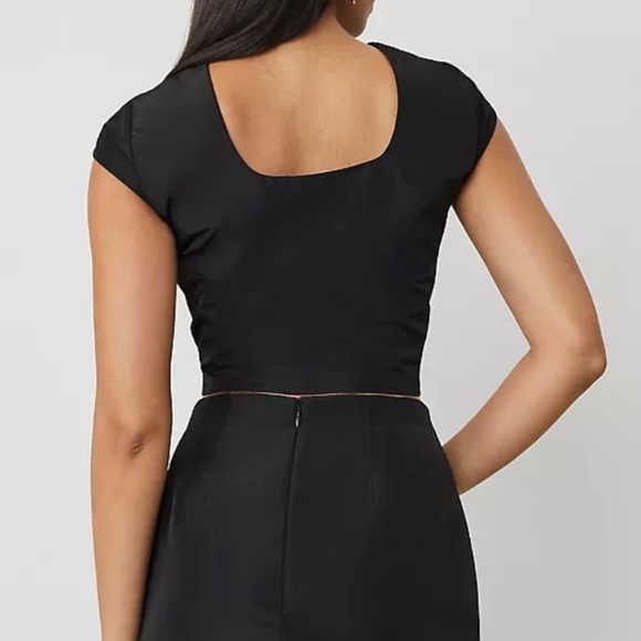 Ann Taylor Fitted Square-Neck Top Black Small Size 0 (NWT) - Picture 3 of 3